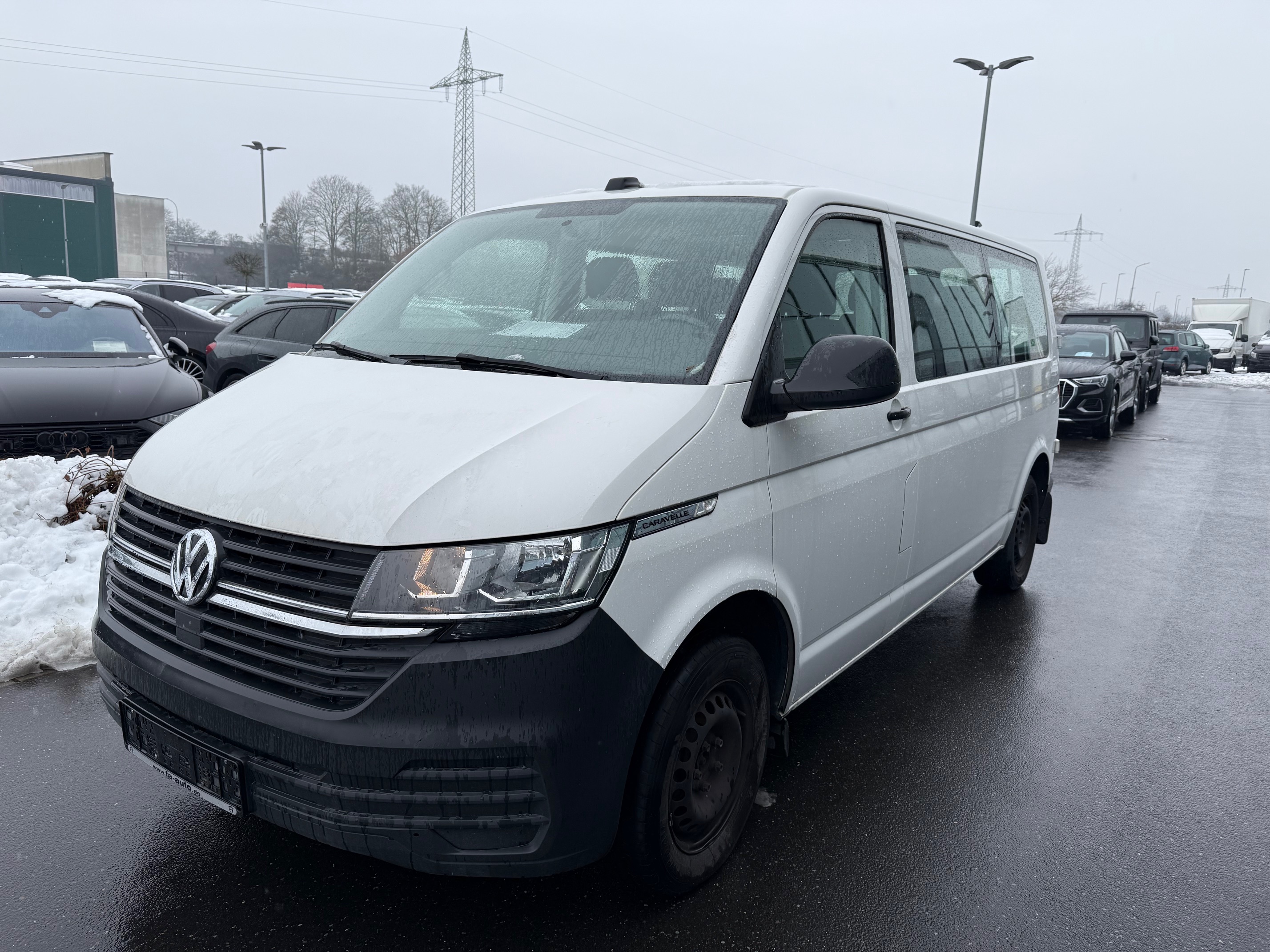 VW T6 Caravelle 2,0TDI DSG, rok 2022